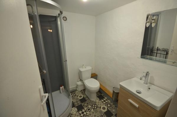 SABLONNIERES (77) Longère à vendre de 5 pièces avec dépendances et grand terrain