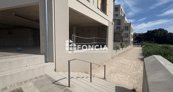 À vendre Local commercial 65.09 m² - Rungis 94150
