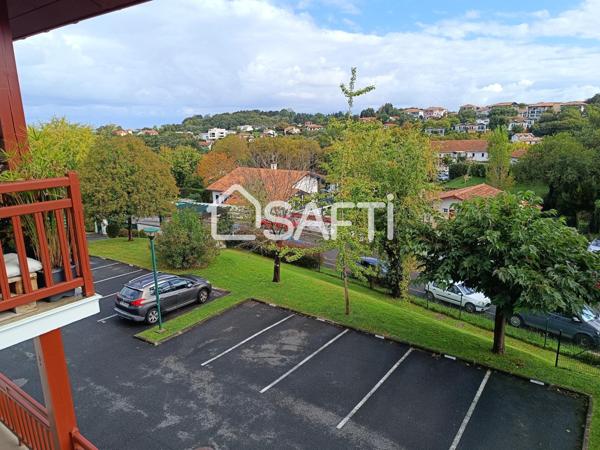 ST JEAN DE LUZ APPARTEMENT DE TYPE T4 AVEC GARAGE PLACE DE PARKING ET CAVE