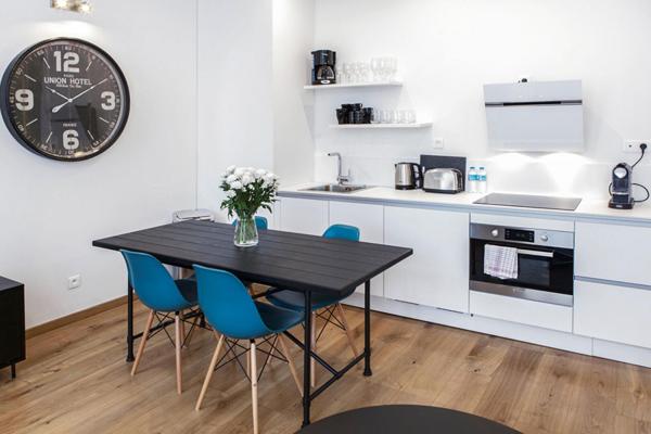 A LOUER : Immeuble à LILLE • • 14 167 € CC • Réf. 1336
