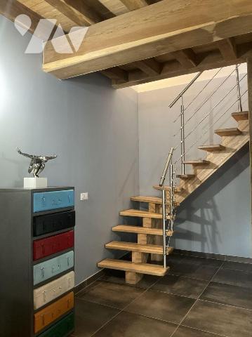 A VENDRE : Maison de charme entièrement rénovée avec goût et avec des matériaux de qualité, sit...