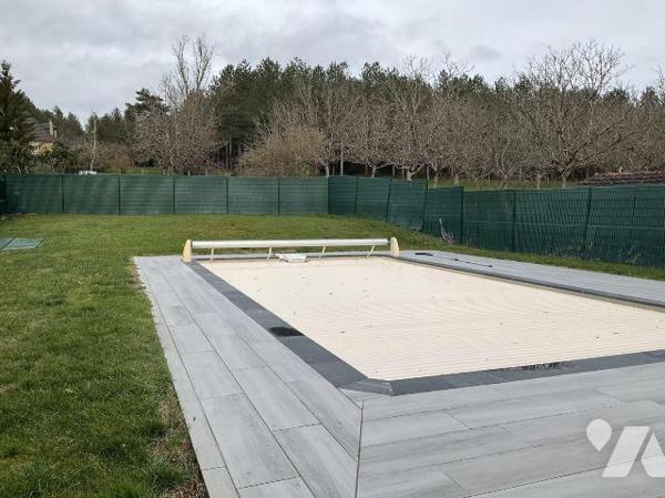 A VENDRE : Maison de charme entièrement rénovée avec goût et avec des matériaux de qualité, sit...