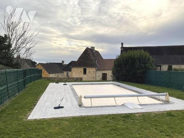 A VENDRE : Maison de charme entièrement rénovée avec goût et avec des matériaux de qualité, sit...