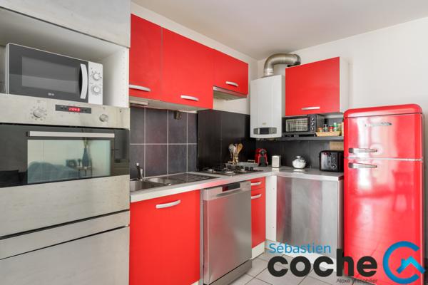 Chassieu (69680) T2 rez de Jardin + garage CHASSIEU