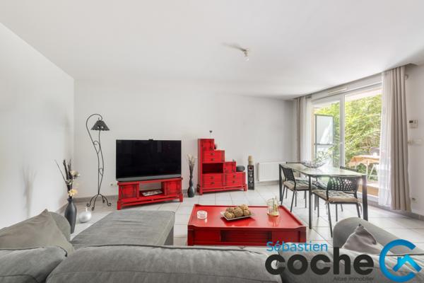 Chassieu (69680) T2 rez de Jardin + garage CHASSIEU