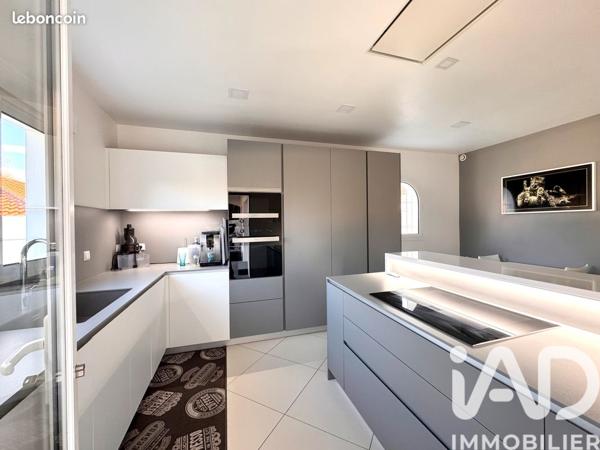 Maison à vendre 6 pièces 328 m² Tarnos