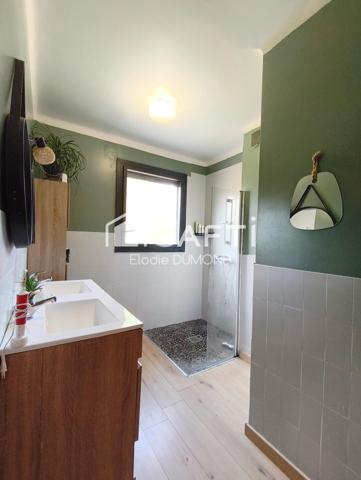 Très belle maison située à Saint-Amour d'une surface habitable de 264 m2 sur terrain arboré de 2300 m2