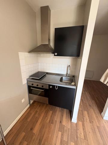 À LOUER - APPARTEMENT EN PLEIN COEUR DE BAUGÉ