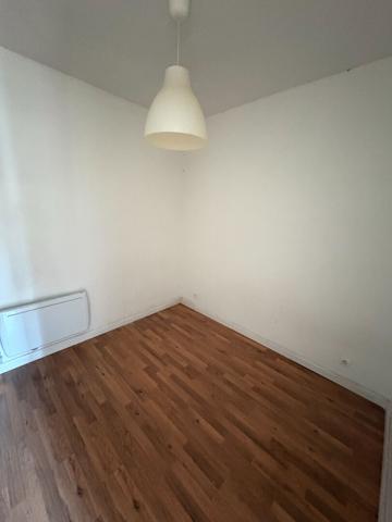 À LOUER - APPARTEMENT EN PLEIN COEUR DE BAUGÉ