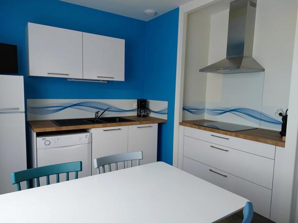 EXCLU CAPIFRANCE A Vendre ILE D'OLERON (17) en coeur village - Résidence para-hôtelière 11 meublés 3* proche plage