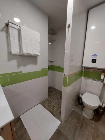 EXCLU CAPIFRANCE A Vendre ILE D'OLERON (17) en coeur village - Résidence para-hôtelière 11 meublés 3* proche plage