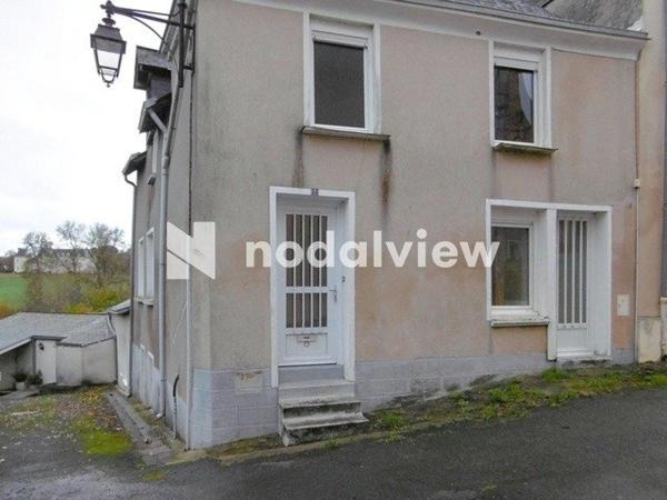 Jolie maison avec beaucoup de Potentiel.