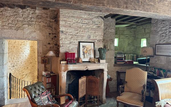 Maison à vendre    9 pièces •  Authon-du-Perche