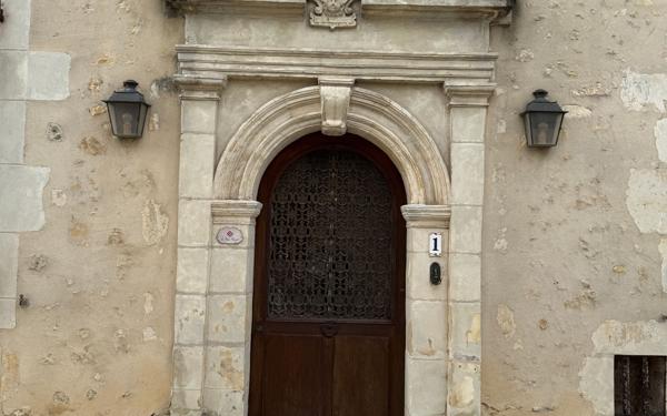 Maison à vendre    9 pièces •  Authon-du-Perche