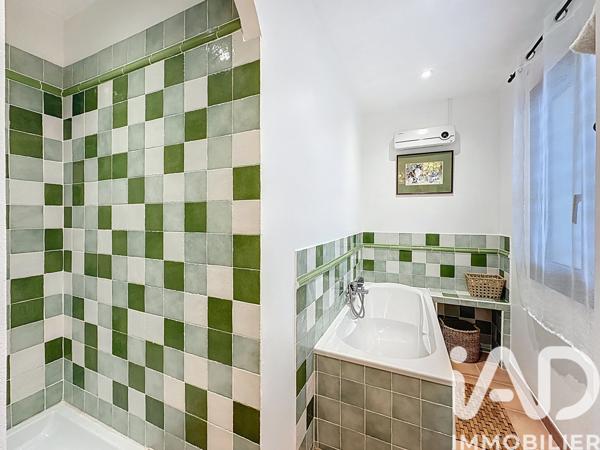 Maison à vendre 7 pièces 187 m² Morières-lès-Avignon