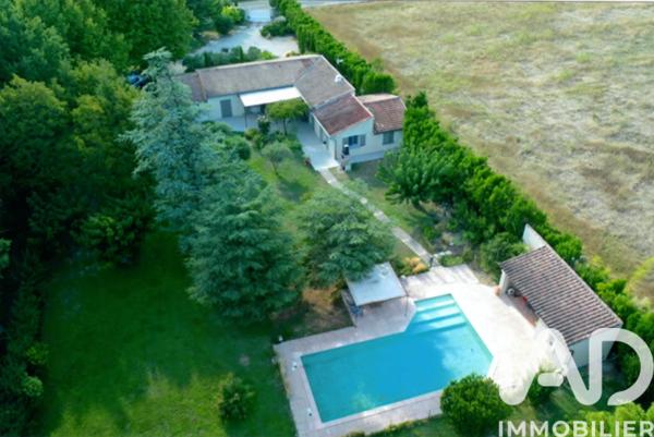 Maison à vendre 7 pièces 187 m² Morières-lès-Avignon