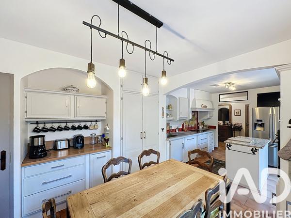 Maison à vendre 7 pièces 187 m² Morières-lès-Avignon