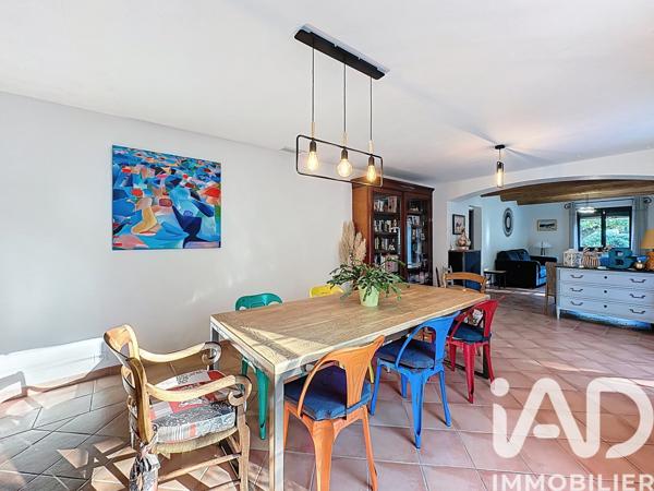 Maison à vendre 7 pièces 187 m² Morières-lès-Avignon
