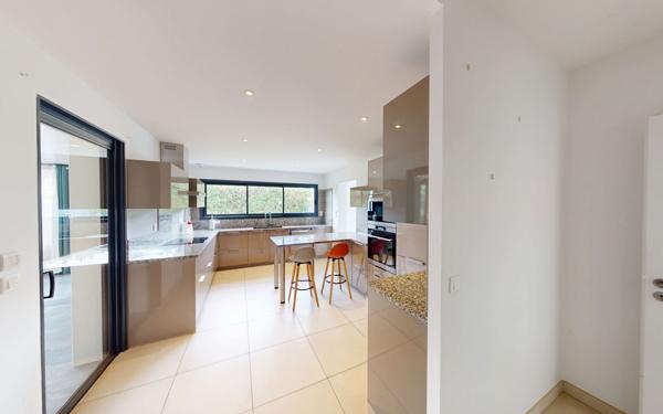 Maison à vendre    5 pièces •  Seignosse