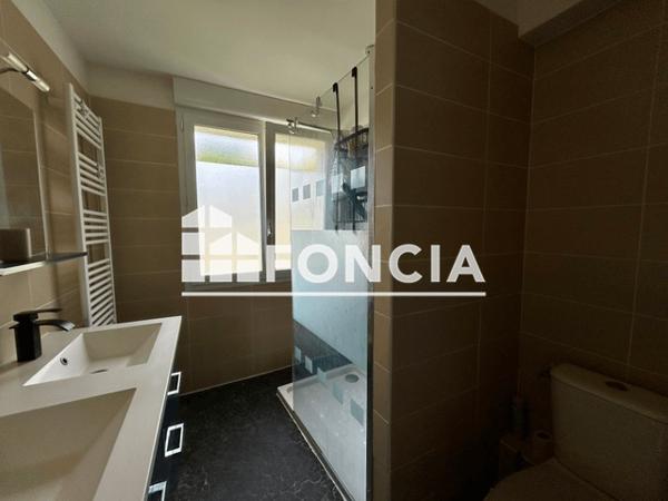 Location Appartement meublé 4 pièces 96.8 m² - 4 RUE DE GUEMENE Lorient 56100