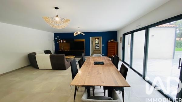 Maison à vendre 6 pièces 178 m² Les Mathes
