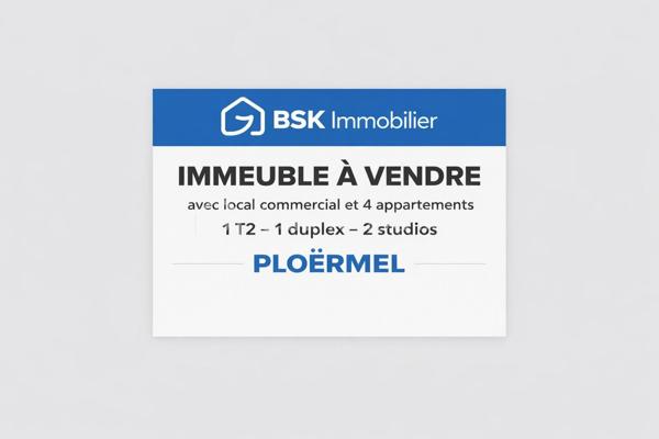 Immeuble en mono-propriété idéalement situé en centre ville de Ploërmel, comprenant un commerce et quatre appartements loués.

Au rez-de-chaussée : un local commercial de 120 m2 avec bail en cours (actuellement un salon de coiffure avec local technique, buanderie, bureau)

A l'étage :
- un T2 de 54 m2 comprenant une pièce avec coin cuisine séjour salon, une chambre, salle d'eau-wc.
- un studio

Au second étage :
- un T2 en duplex de 35 m2 comprenant une pièce avec coin cuisine salon, salle de bain-wc, une chambre à l'étage.
- un studio

Compteurs eau et électricité indépendants
Bon rendement locatif
Emplacement stratégique