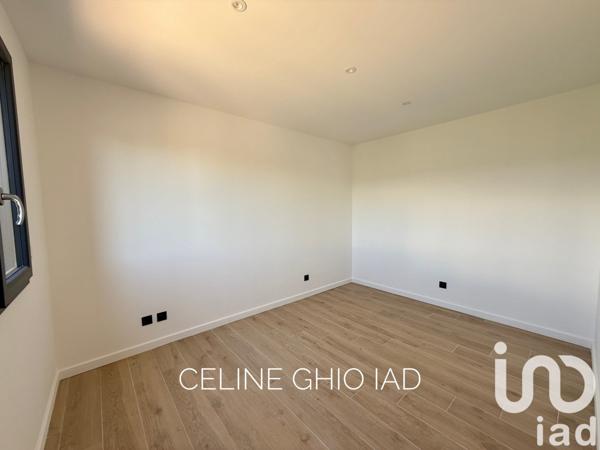 Maison à vendre 5 pièces 120 m² Saint-Cyr-sur-Mer