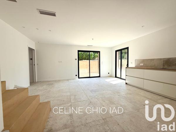 Maison à vendre 5 pièces 120 m² Saint-Cyr-sur-Mer