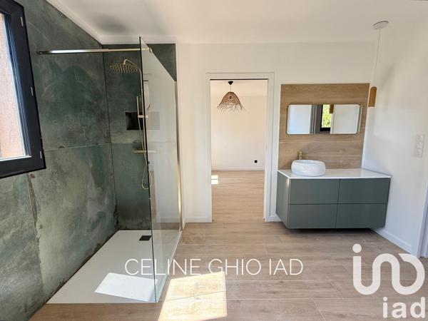 Maison à vendre 5 pièces 120 m² Saint-Cyr-sur-Mer