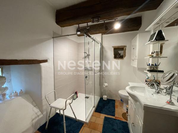 CHAUMIERE sur 3675 m² de verdure - GRAND-CHAMP