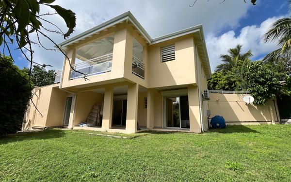 Maison à vendre    3 pièces • 78,97 m2 Saint-François