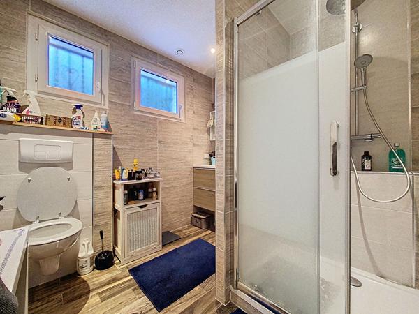 Maison 7 pièces 213 m2