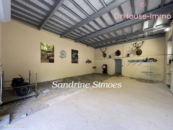 Maison à vendre 10 pièces de 242 m²