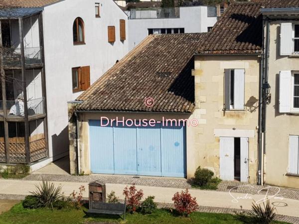 Parking / Box à vendre de 110 m²