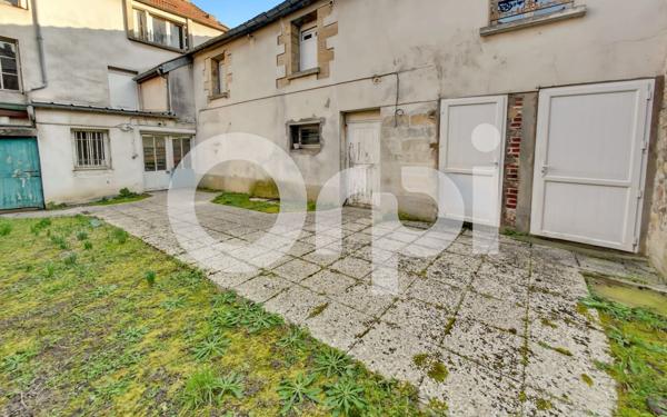 Immeuble à vendre    5 pièces •  Nanteuil-le-Haudouin