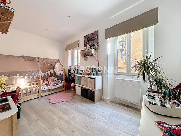 VALLAURIS - Maison de ville - 3P - 80m² - Pas de charges - Sud - Calme