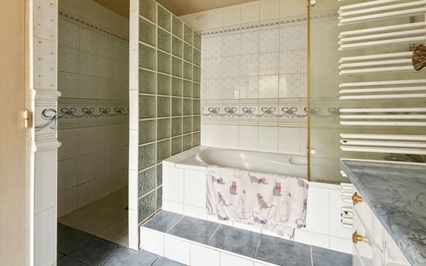 Maison à vendre    5 pièces • 117,20 m2 Saint-Sulpice-Laurière