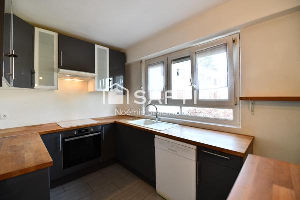 Magnifique appartement de cinq pièces! Ravalement payé par les propriétaires!
