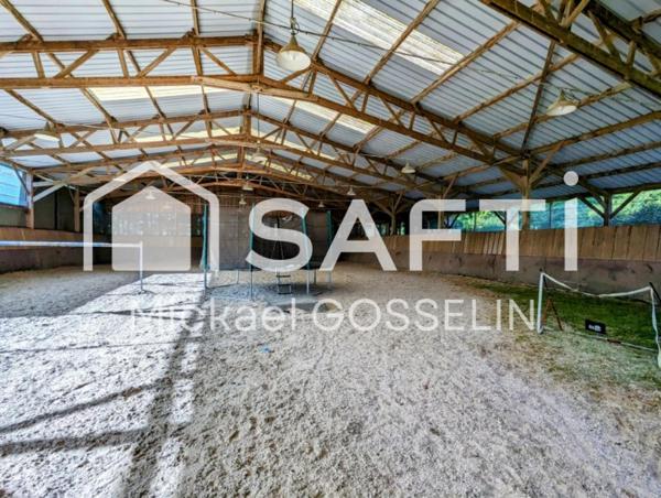 maison 6 pièces 153m² et 12 boxes à chevaux