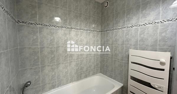 À vendre Appartement 5 pièces 104 m² - Uzès 30700