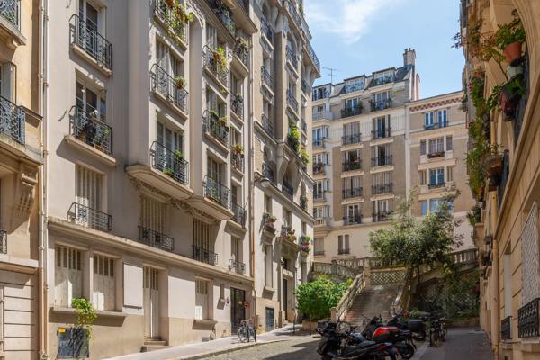 Appartement Paris 18 e - LAMARCK-CAULAINCOURT