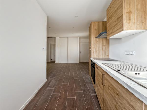 Albigny-sur-Saône (69250) Albigny-sur-Saône - Appartement T3 rénové – gare et commodités à pied