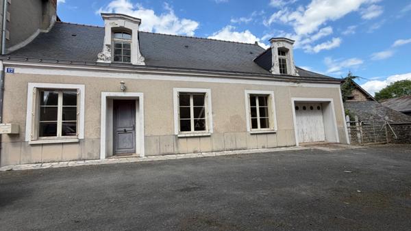 Maison de village à rénover sur 1300m²