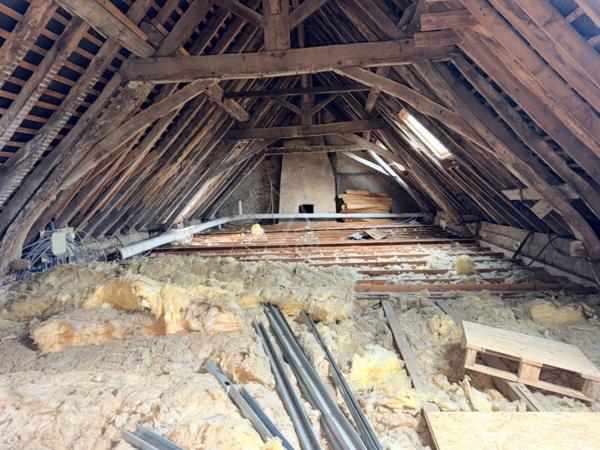 Maison de village à rénover sur 1300m²
