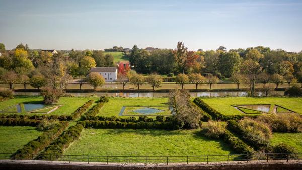 Château Châtillon-en-Bazois - NIÈVRE SUD