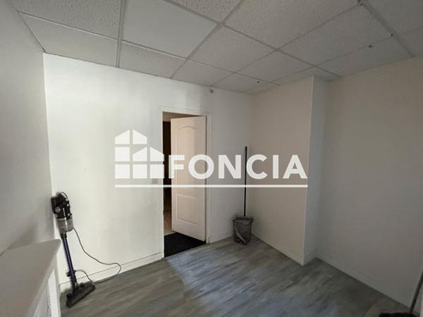 Location Local commercial 2 pièces 36.9 m² - Ilôt 14 Rouen 76000