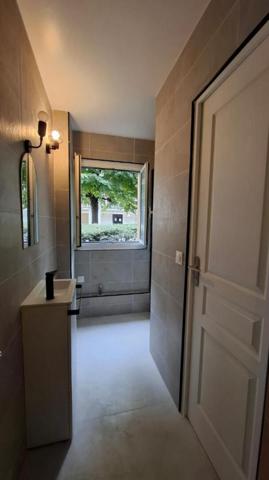 Appartement  45m2 2 pièces avec cave et option parking ? Rue de Picpus, Paris 12e45 m2