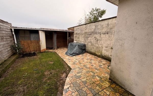 Maison à louer    3 pièces •  Attiches