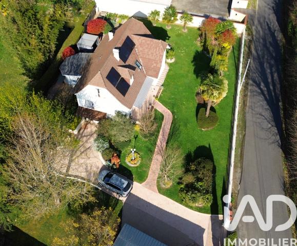 Maison à vendre 4 pièces 150 m² Bernadets