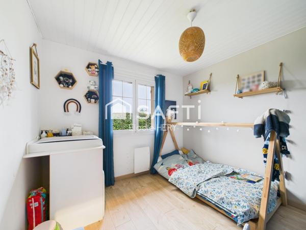 Maison rénovée 150 m² de plain-pied, 4 chambres, jardin et carport